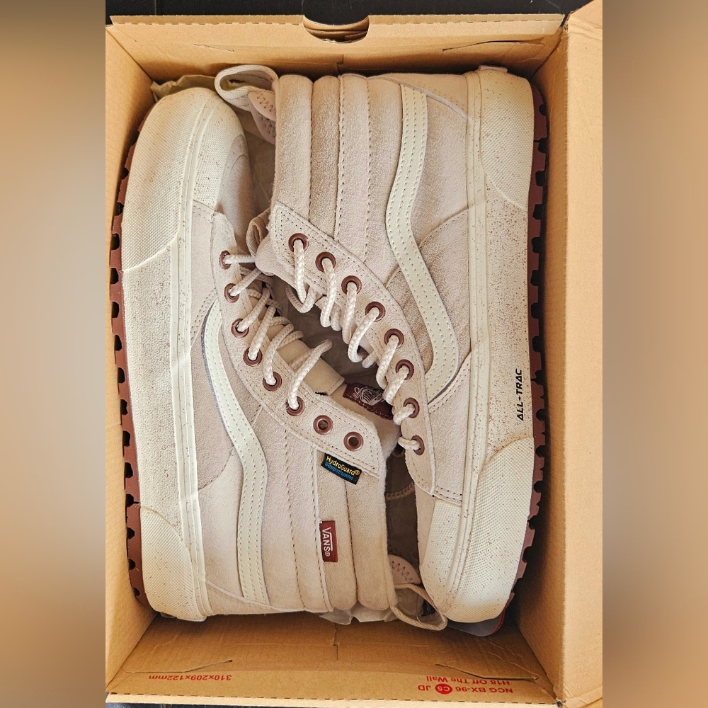 NWB VANS "SPECKLED PEYOTE " BOOTS